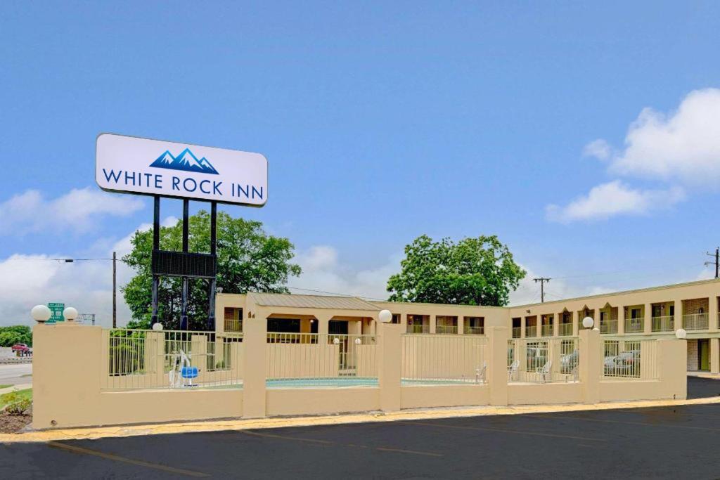 White Rock Inn San Marcos Dış mekan fotoğraf